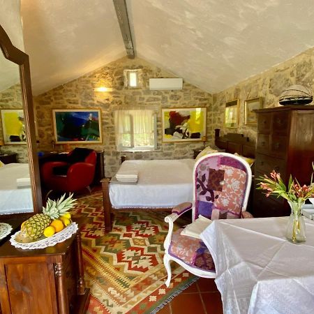 Lovrini Dvori Apartment Brusici Екстериор снимка